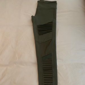 Alo Yoga Leggings